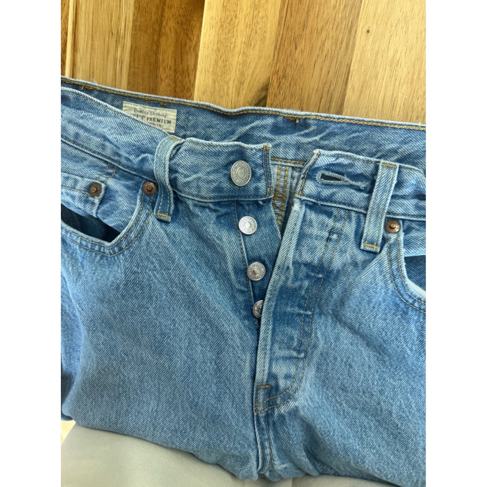 501 Button Fly Levi's Women's Distressed Blue Denim Jeans 26x30 - Picture 4 of 8